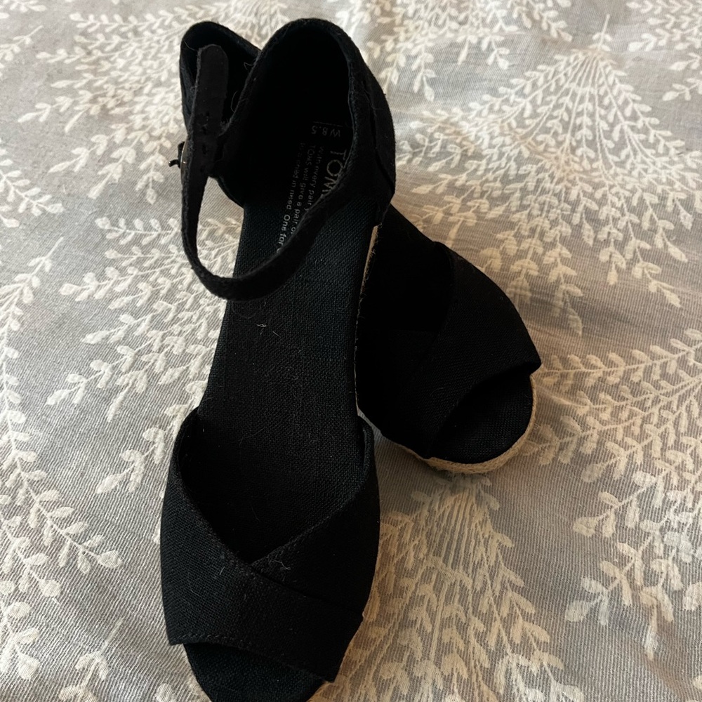 Toms Black Espadrilles with Elegant Design